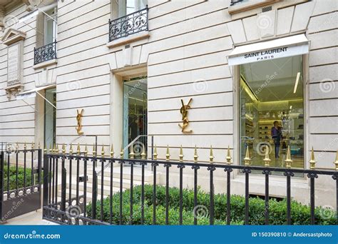yves saint laurent magasin